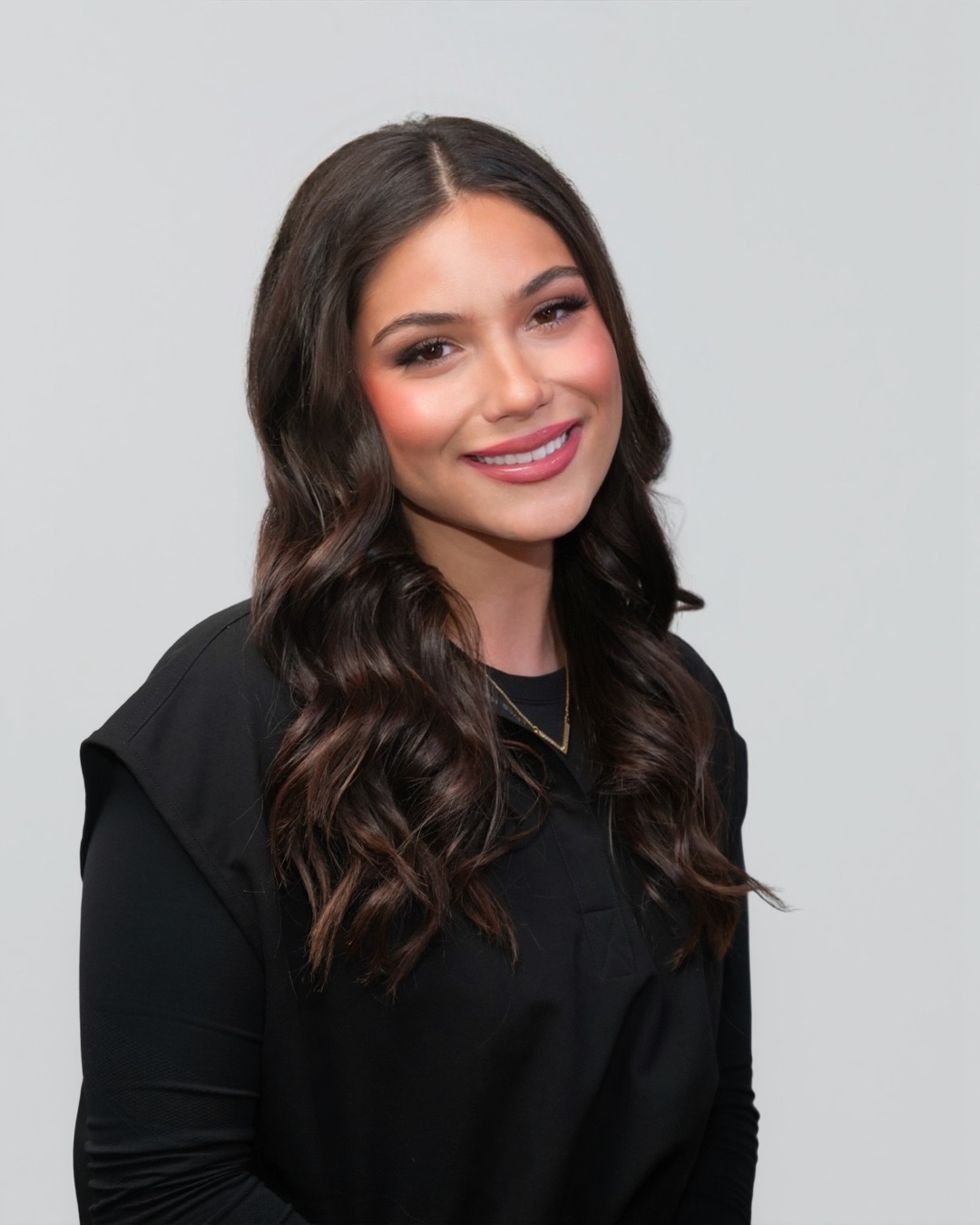 Gianna – Dental Assistant