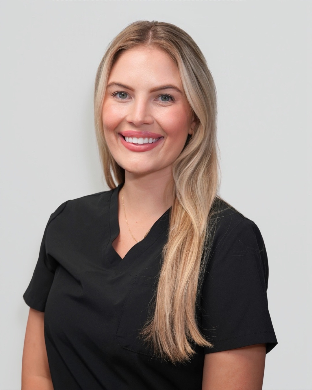 Toni – Expanded Duty Dental Assistant